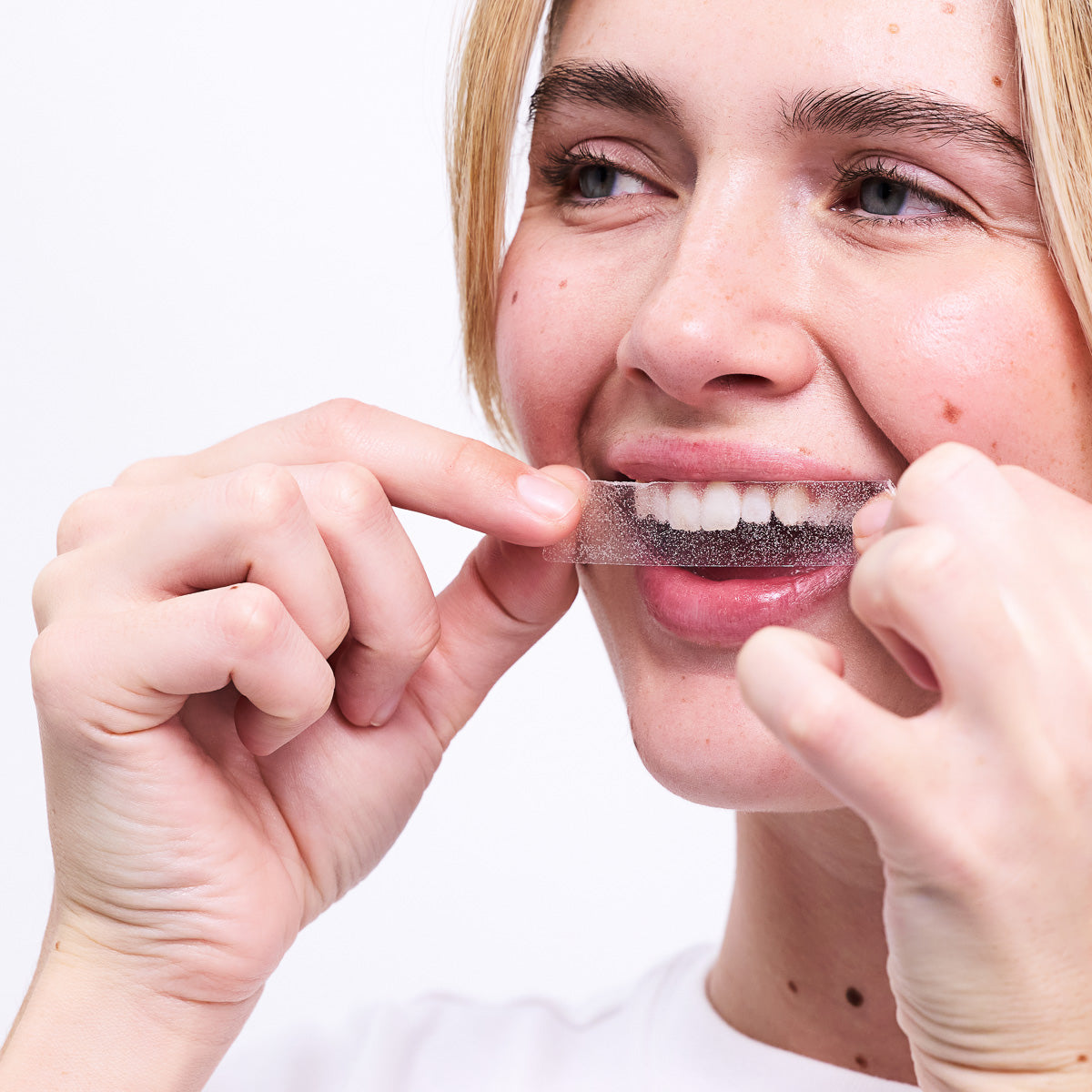 Teeth Cleaning & Whitening Strips (14 Treatments) - Smile Therapy